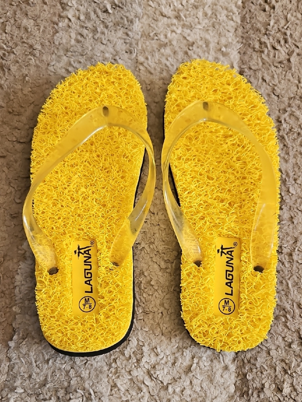 Laguna B Yellow Textured Flip Flops. LIKE NEW! Men's Sz: 7-8 (Med). (Unisex)